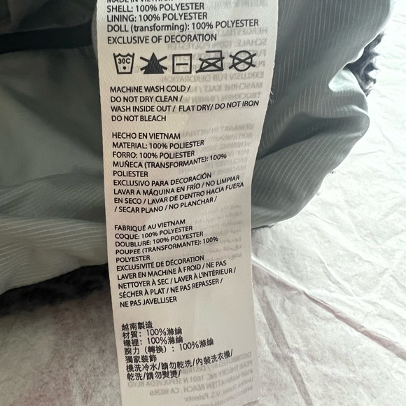 GUC Cubcoat 6-7 boys jacket zippered pocket portable panda pouch coat - Picture 3 of 16